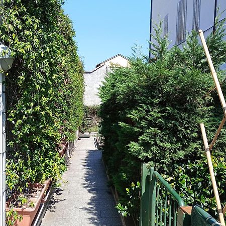 Casa Albertina Grazioso Appartamento Vicino Alla Stazione Monza Exteriör bild