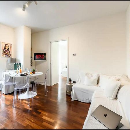 Casa Albertina Grazioso Appartamento Vicino Alla Stazione Monza Exteriör bild