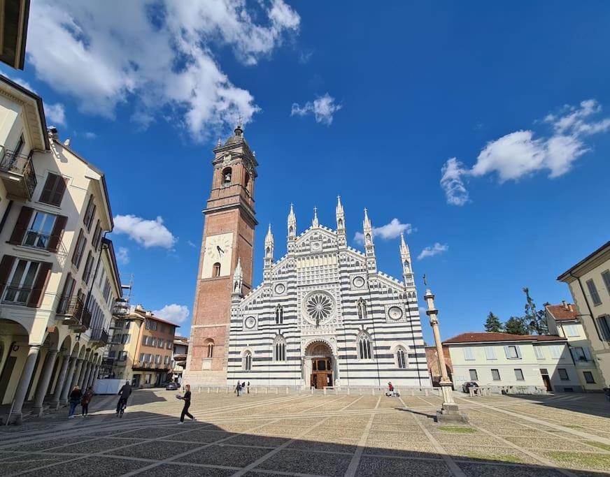 Casa Albertina Grazioso Appartamento Vicino Alla Stazione Monza Exteriör bild
