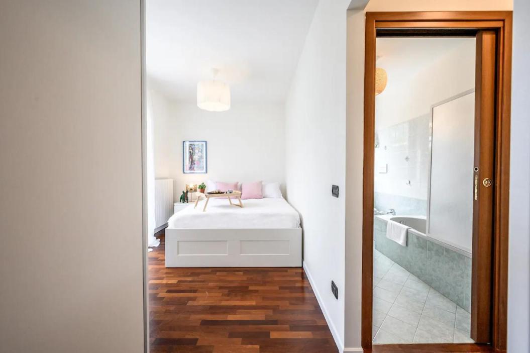 Casa Albertina Grazioso Appartamento Vicino Alla Stazione Monza Exteriör bild